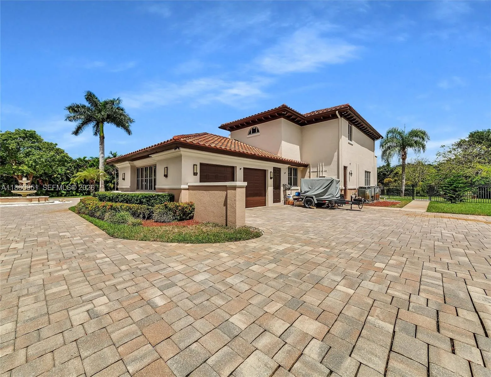 5 bedroom 4 bath for sale at 13425 SW 37th Pl, Davie FL 33330