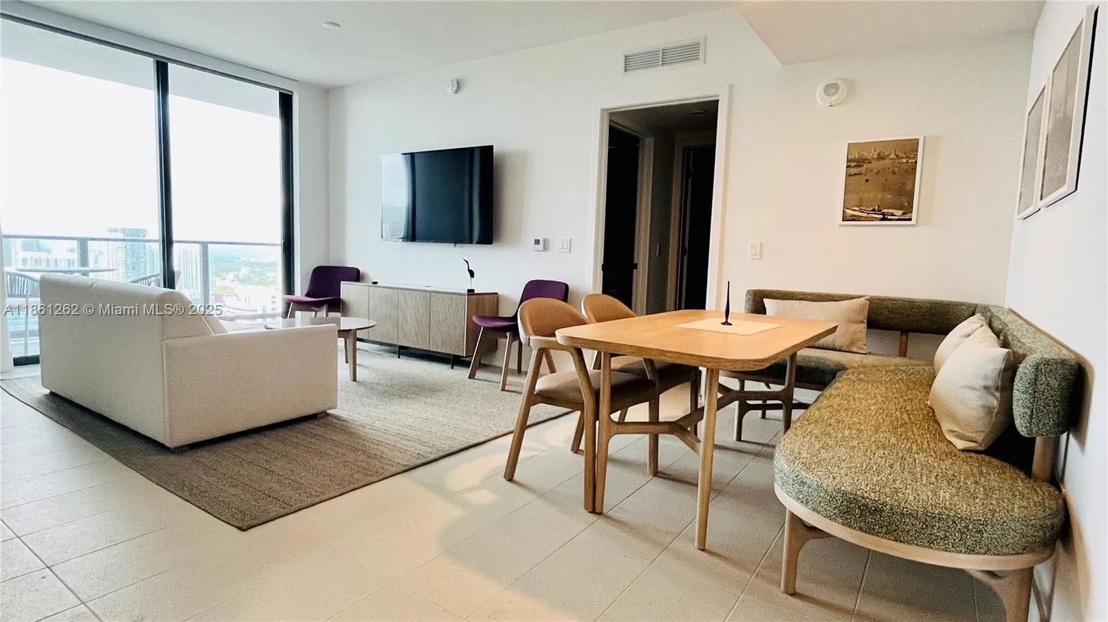2 bedroom 2 bath for sale at 159 NE 6th St # 4605, Miami FL 33132