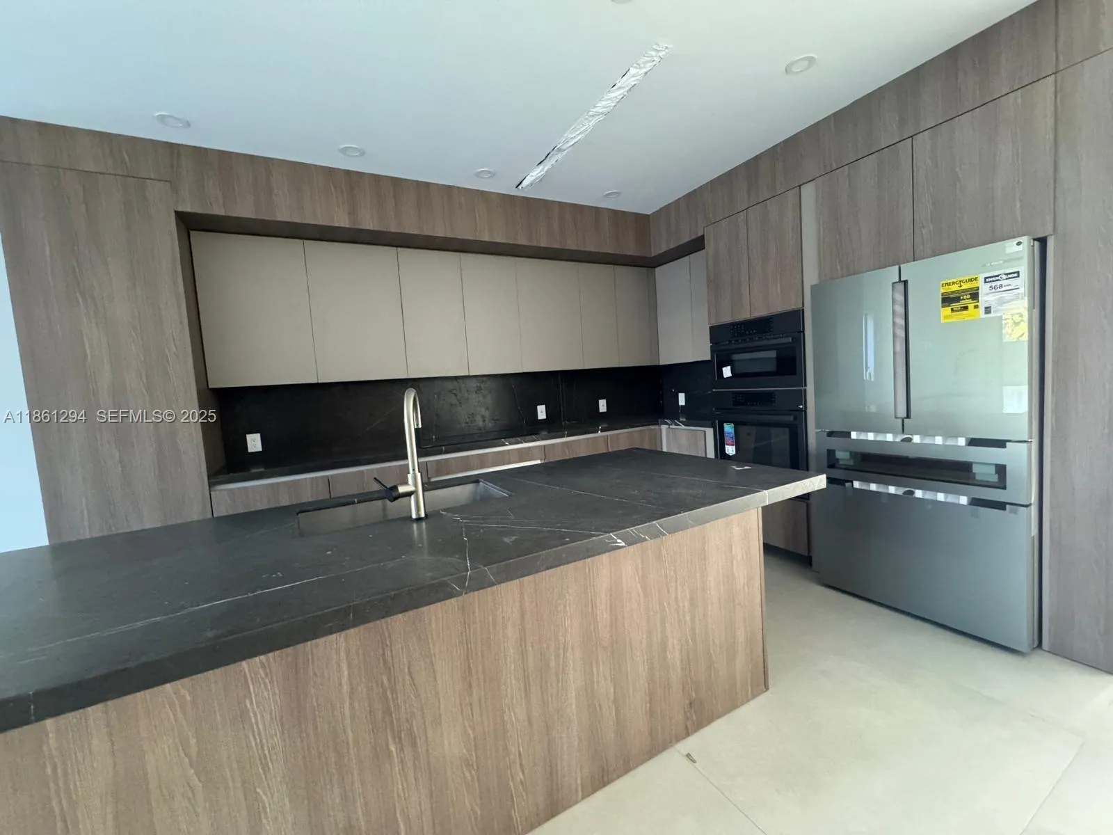 3 bedroom 3 bath for sale at 1431 SW 20th St, Miami FL 33145