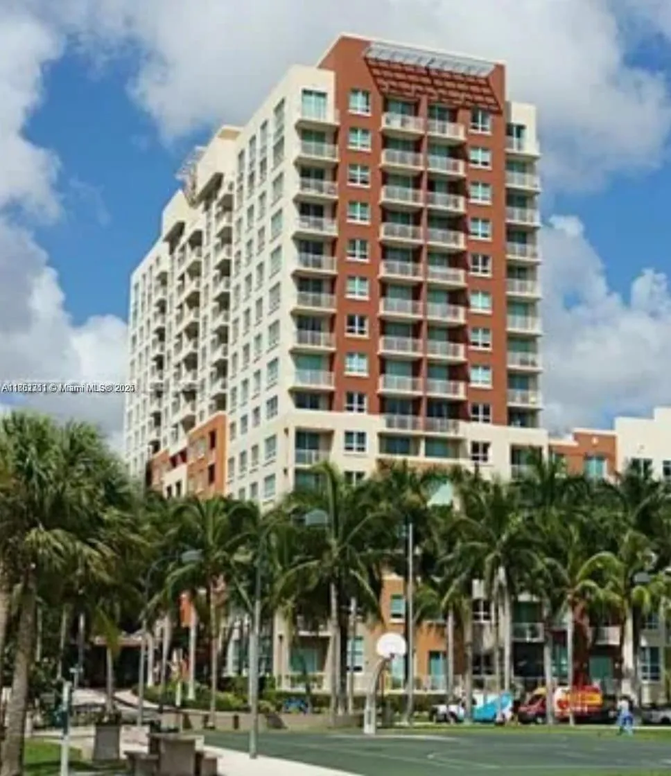 2 bedroom 2 bath for sale at 2000 N Bayshore Dr # 801, Miami FL 33137