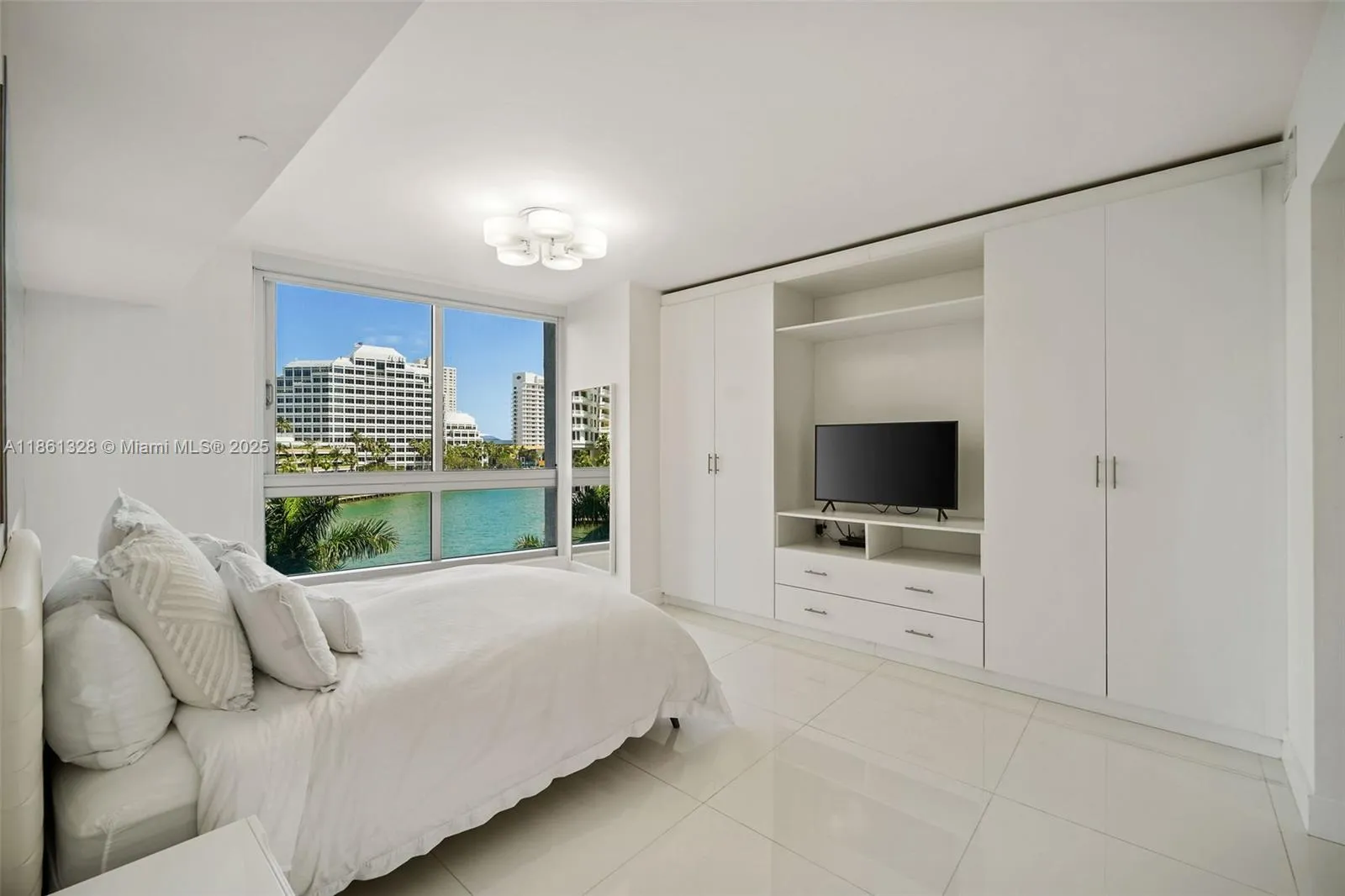 495 Brickell Ave # 402, Miami FL 33131