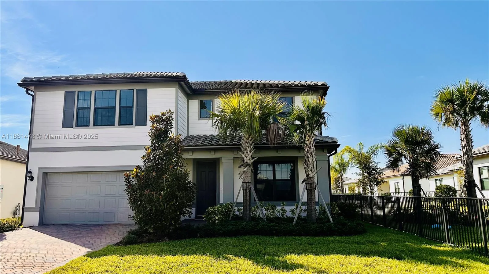 5 bedroom 4 bath for sale at 427 SE Vallarta Dr, Port St. Lucie FL 34984