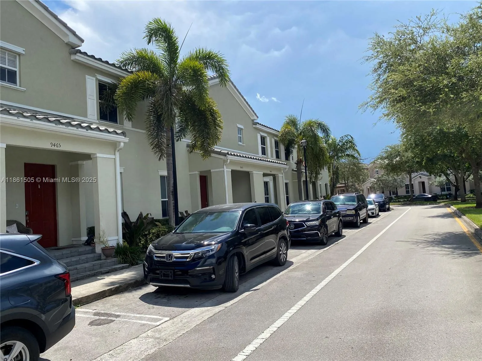 9465 SW 171st Ct, Miami FL 33196