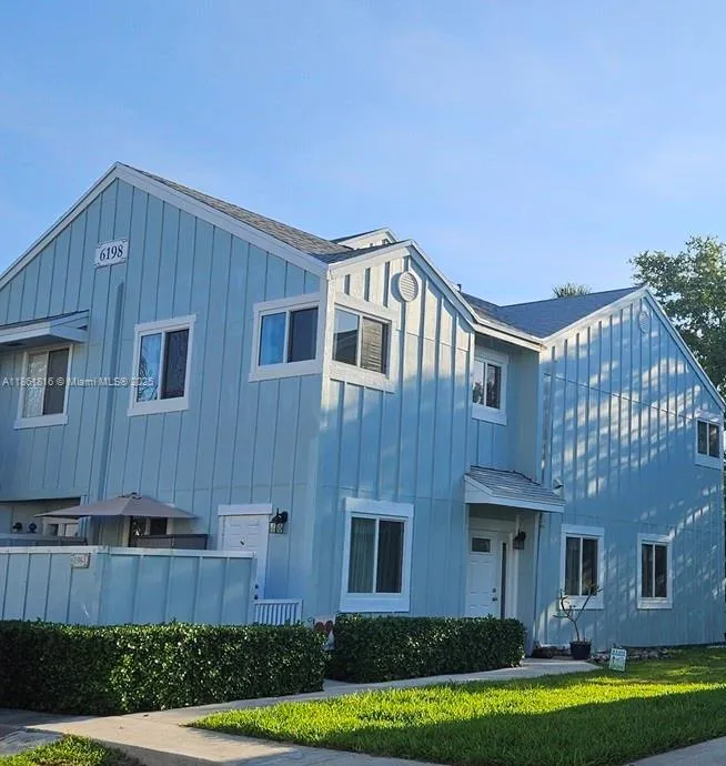 2 bedroom 2 bath for sale at 6198 Riverwalk Ln # 1, Jupiter FL 33458