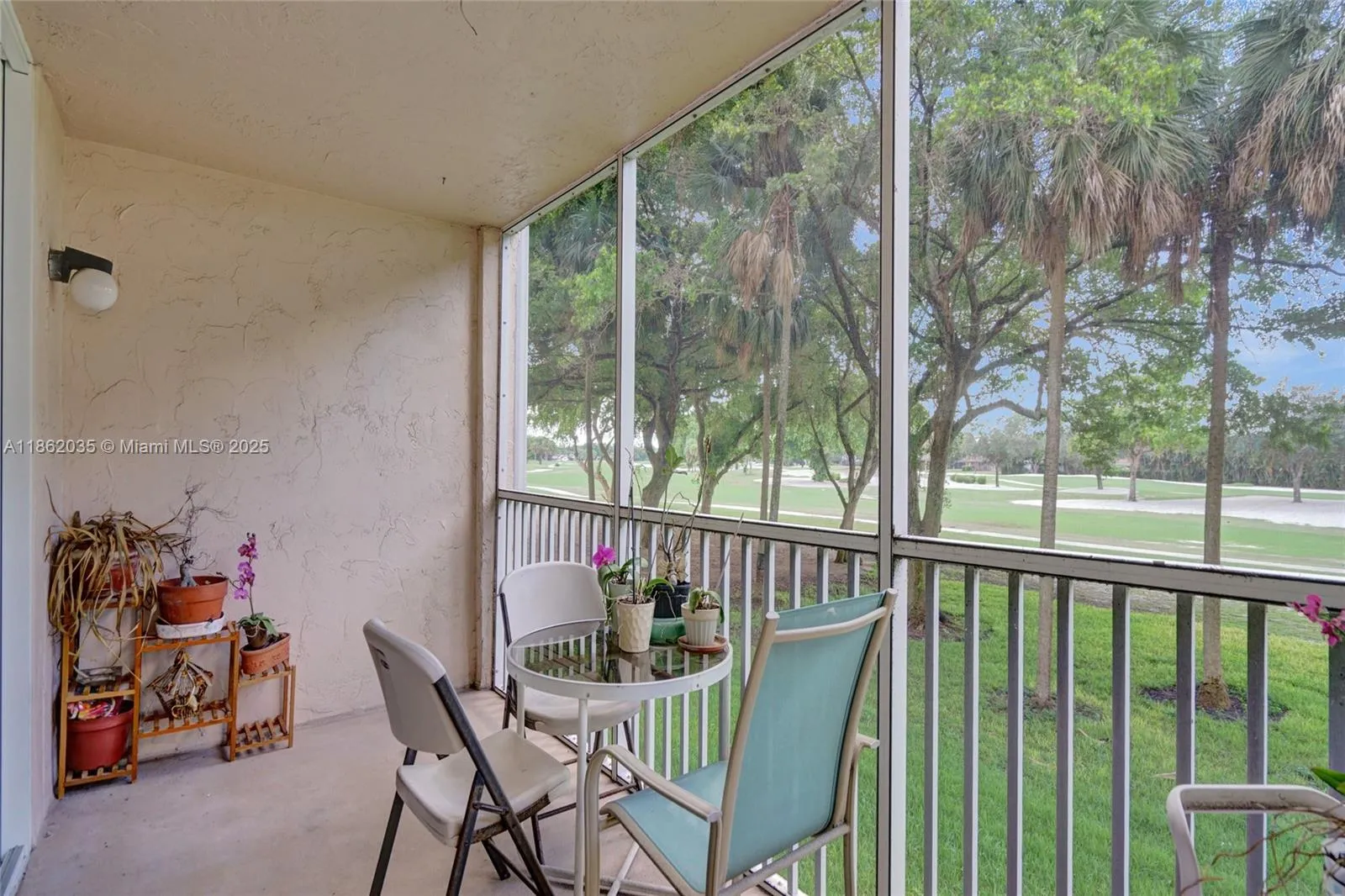 250 Jacaranda Dr # 206, Plantation FL 33324