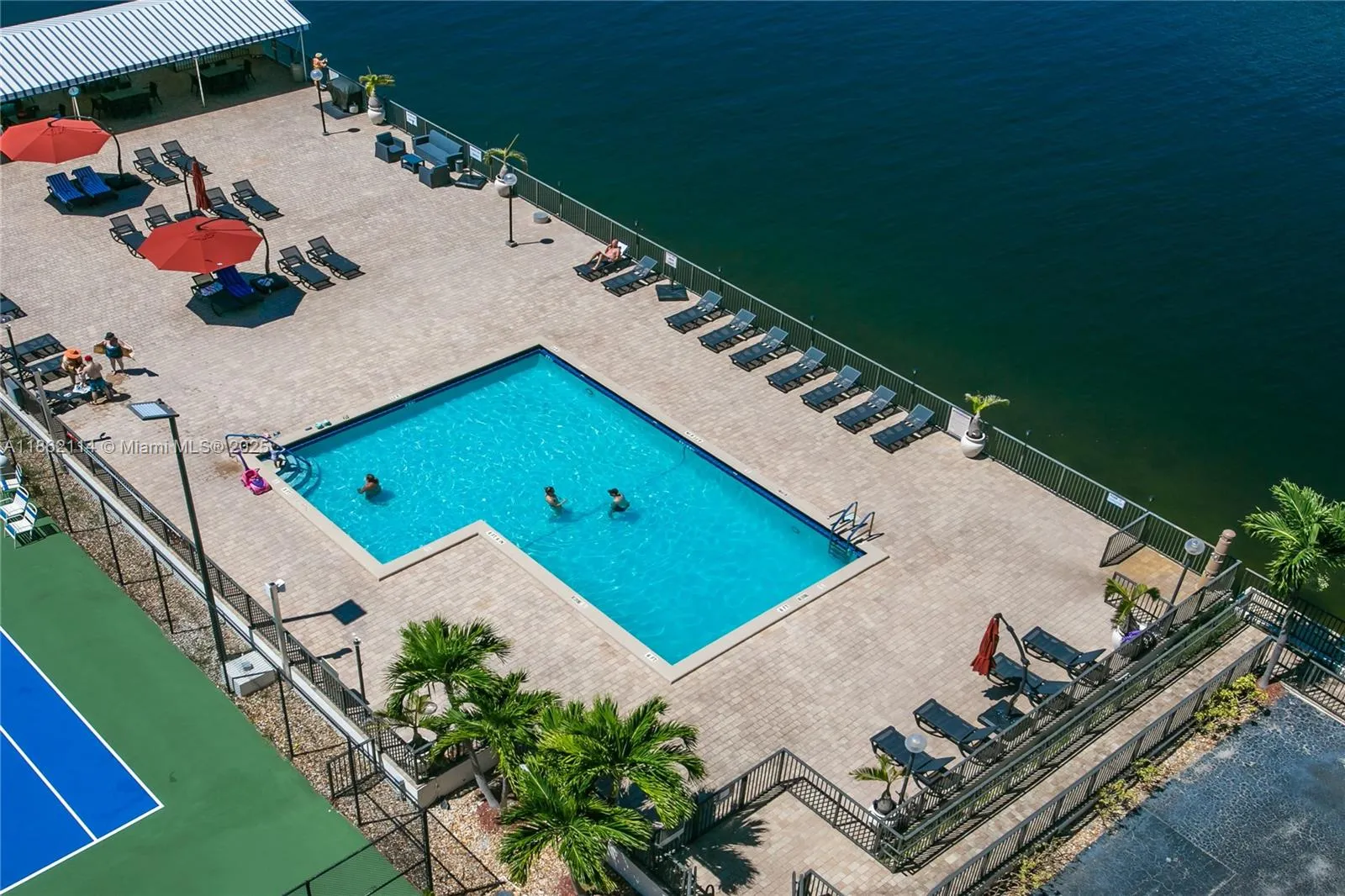 2017 S Ocean Dr # 1008, Hallandale Beach FL 33009