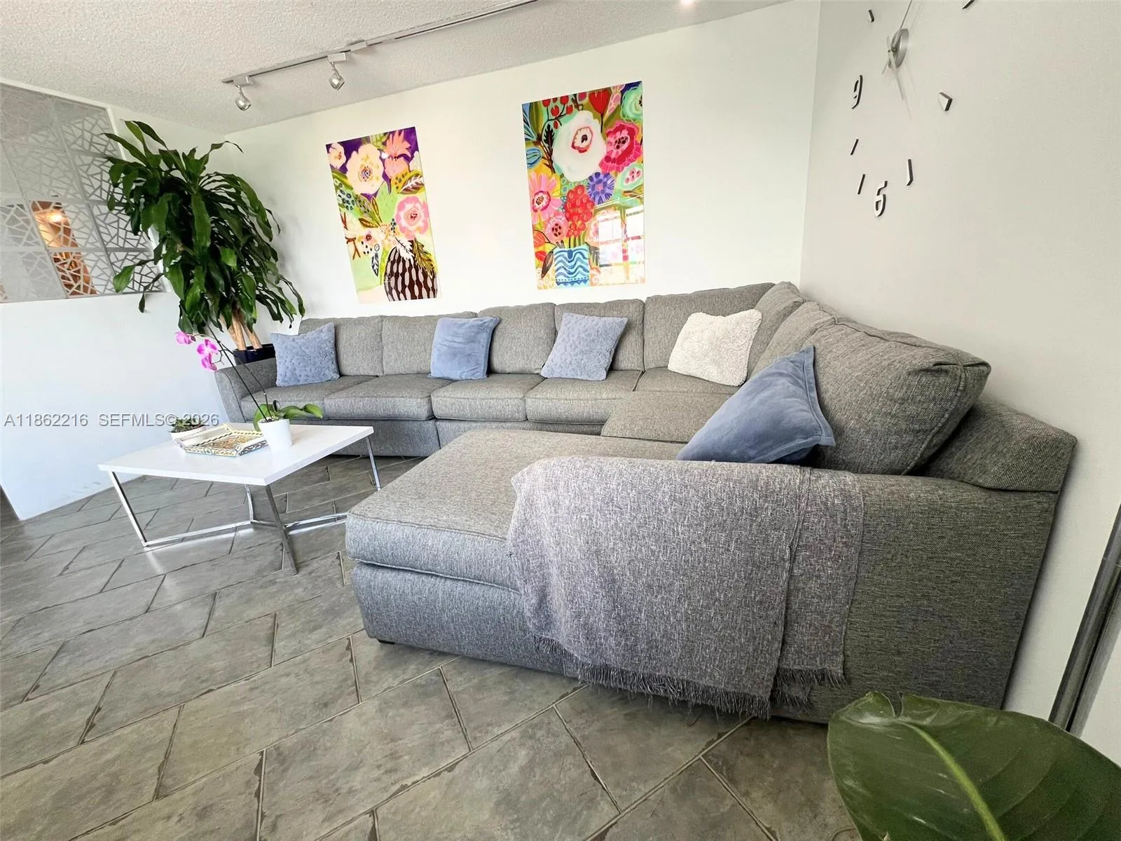 2750 NE 183rd St # 2707, Aventura FL 33160
