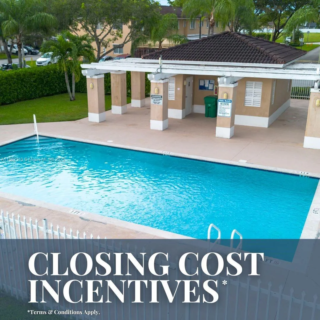 3 bedroom 2 bath for sale at 17472 SW 140th Ct, Miami FL 33177