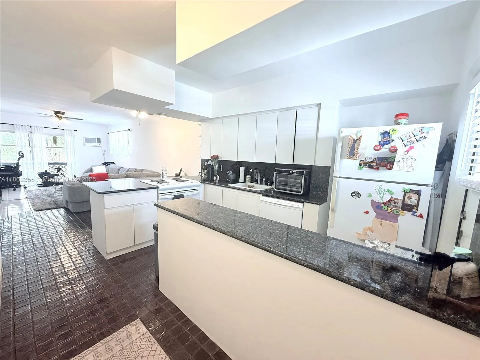 2 bedroom 2 bath for sale at 6580 Santona St # A31, Coral Gables FL 33146