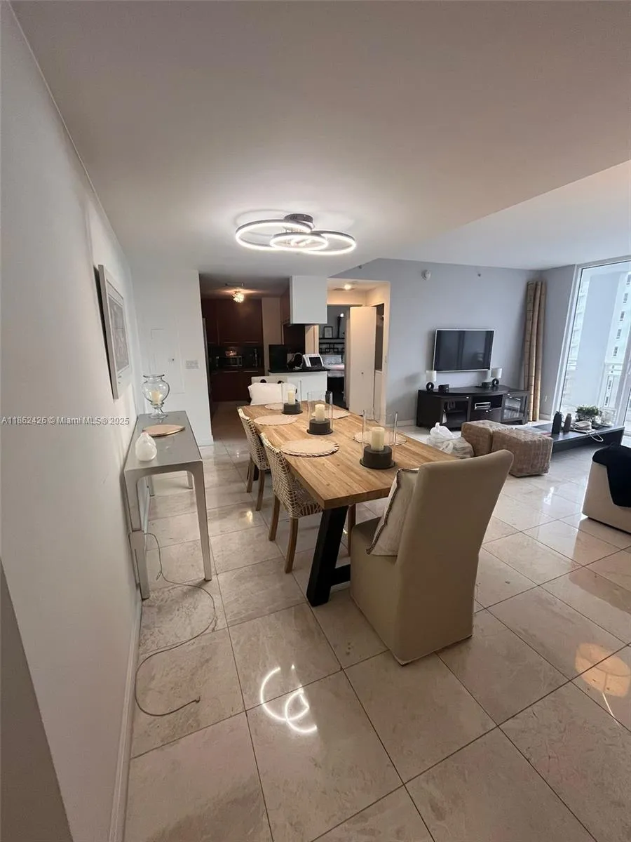901 Brickell Key Blvd # 2701, Miami FL 33131
