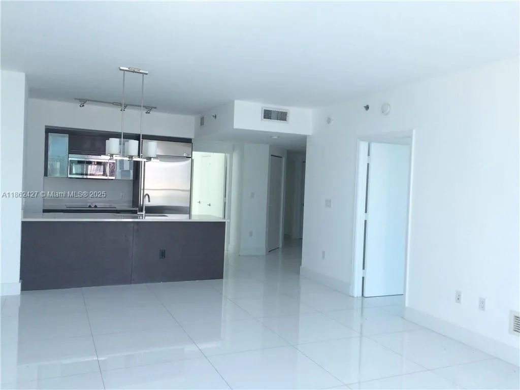 2 bedroom 2 bath for sale at 55 SE 6th St # 2807, Miami FL 33131