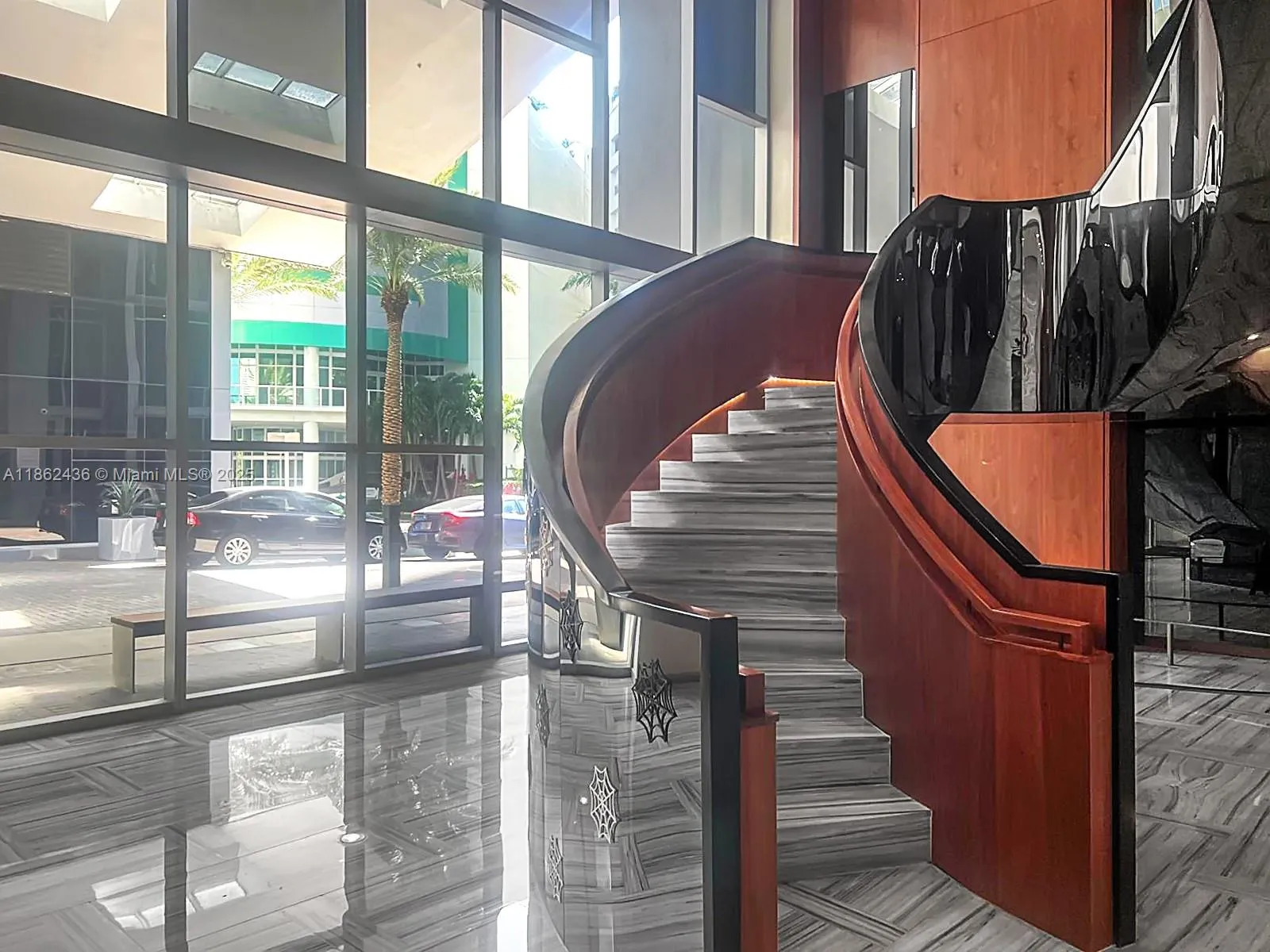 1300 Brickell Bay Dr # 903, Miami FL 33131