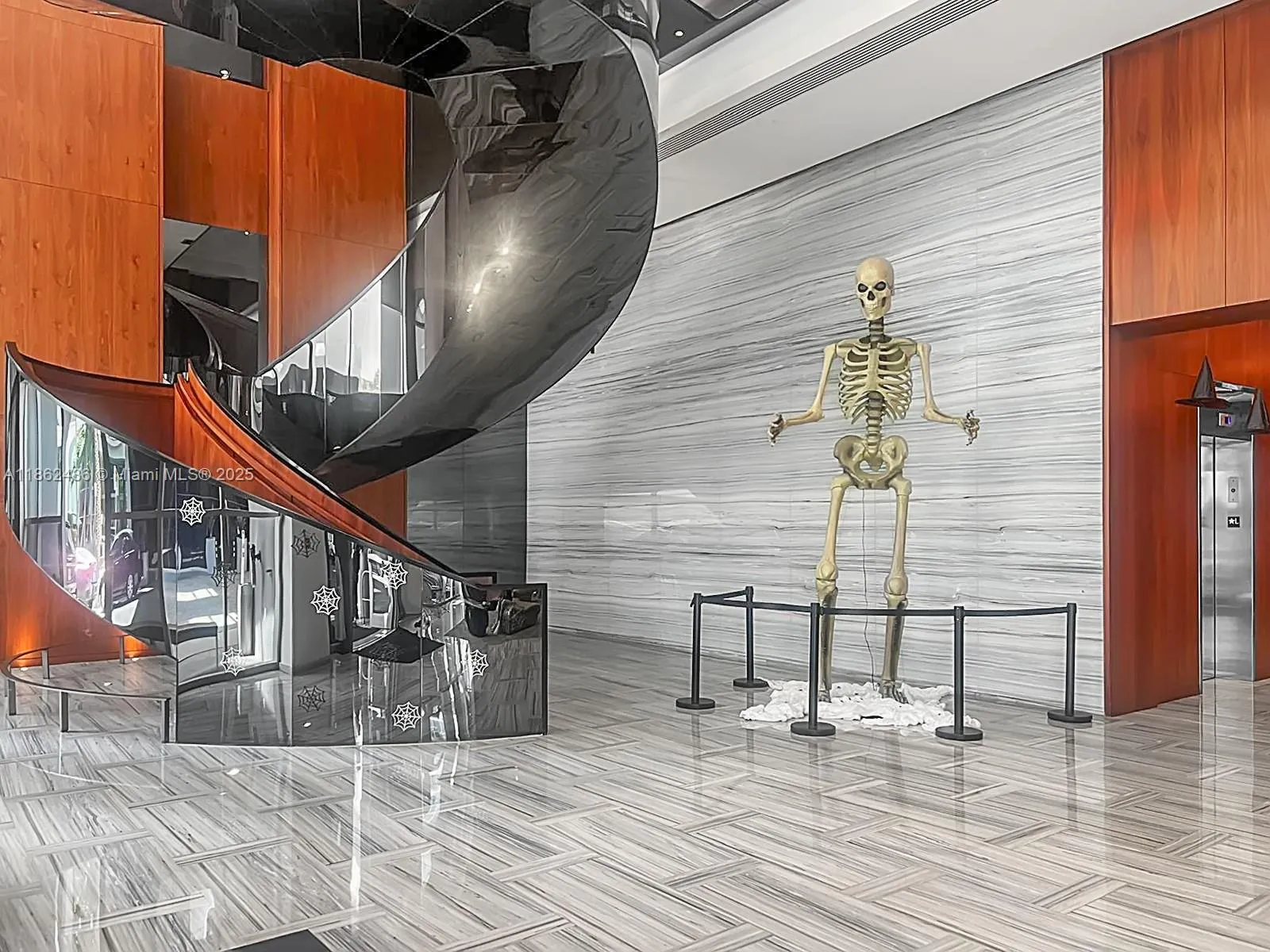 1300 Brickell Bay Dr # 903, Miami FL 33131