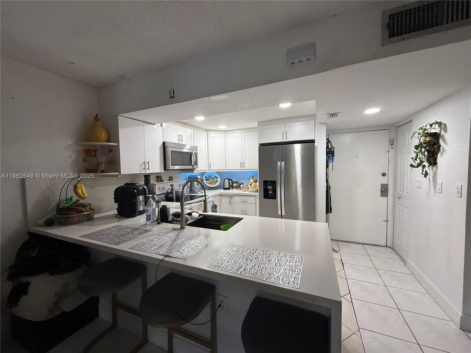 2 bedroom 2 bath for sale at 14201 N Kendall Dr # 304D, Miami FL 33186