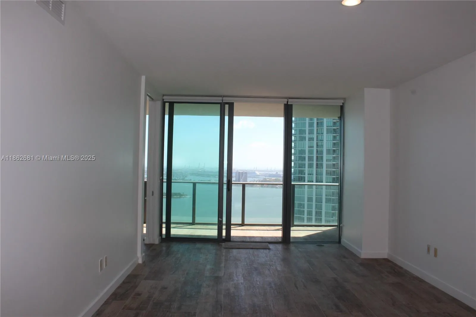 650 NE 32nd St # 3703, Miami FL 33137