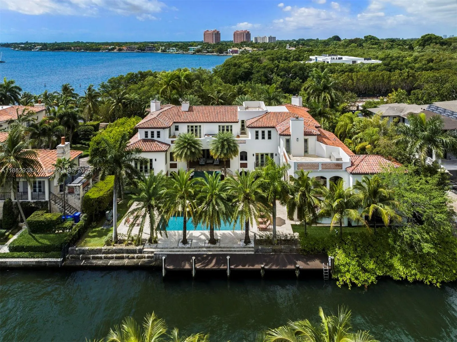 7 bedroom 7 bath for sale at 3305 S Moorings Way, Miami FL 33133