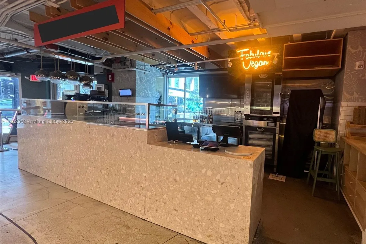 Downtown, Miami FL 33131