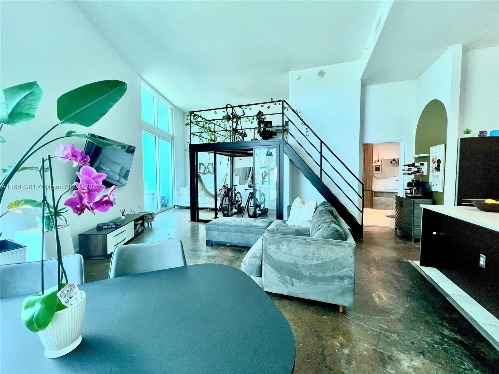1900 N Bayshore Dr # 909, Miami FL 33132