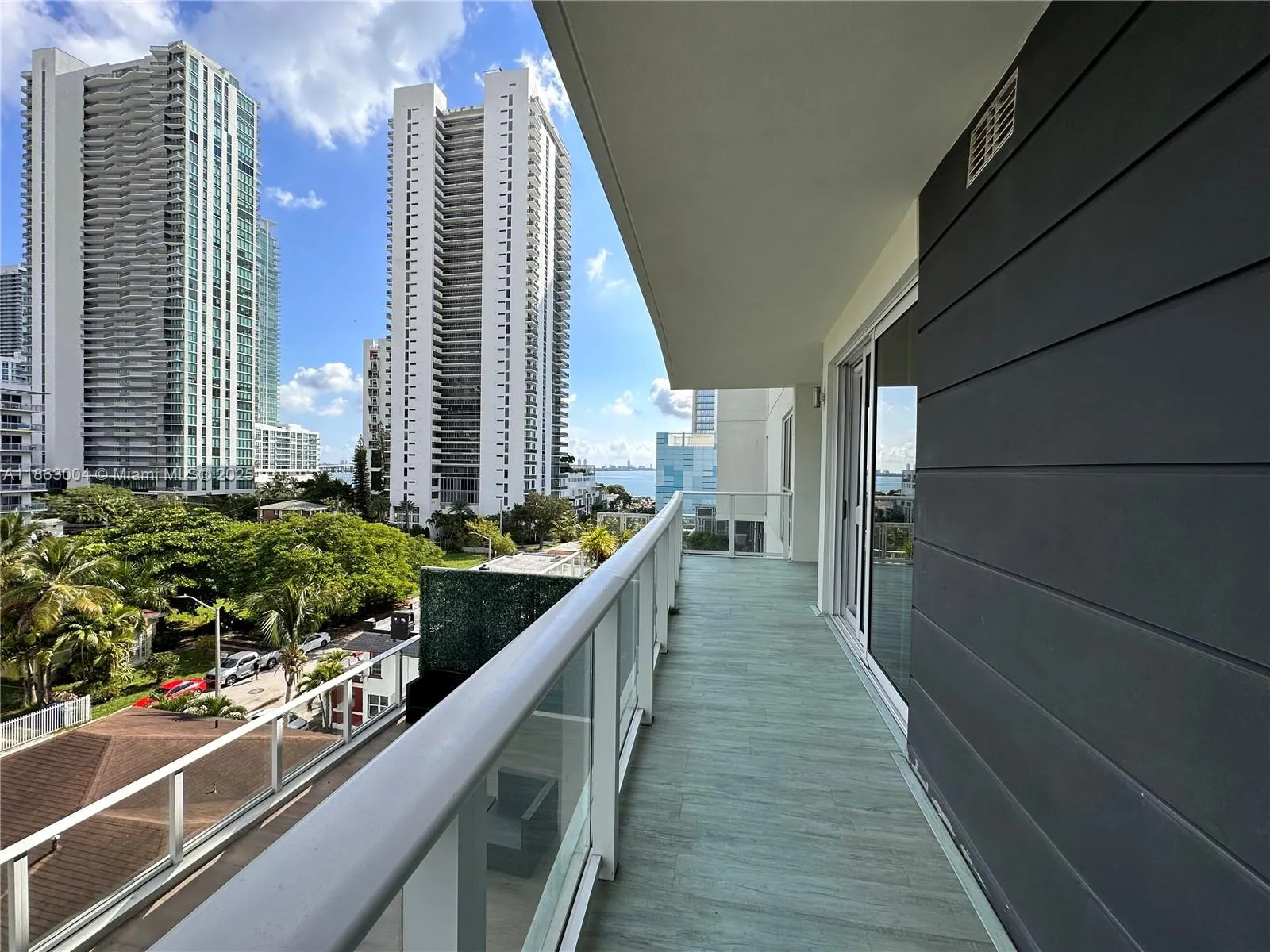 2 bedroom 2 bath for sale at 321 NE 26th St # 601, Miami FL 33137