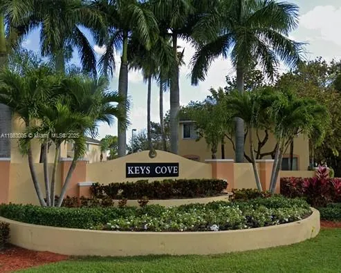 3 bedroom 2 bath for sale at 2755 SE 16th Ave # 100, Homestead FL 33035
