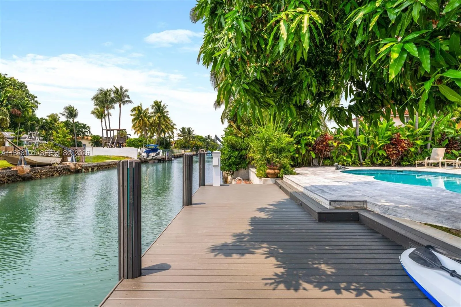 3 bedroom 2 bath for sale at 1410 Cleveland Rd, Miami Beach FL 33141