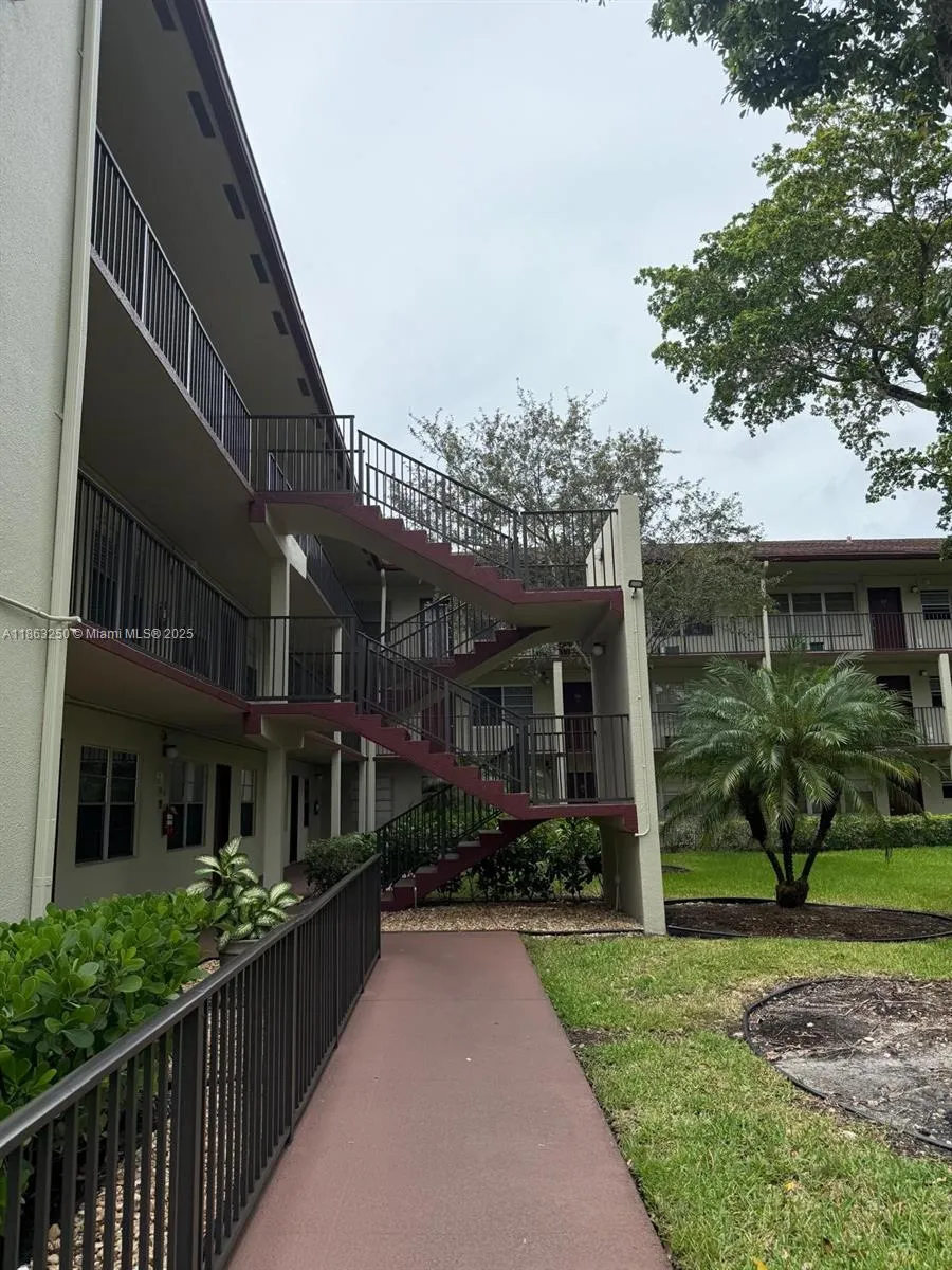 150 SW 134th Way # 101R, Pembroke Pines FL 33027