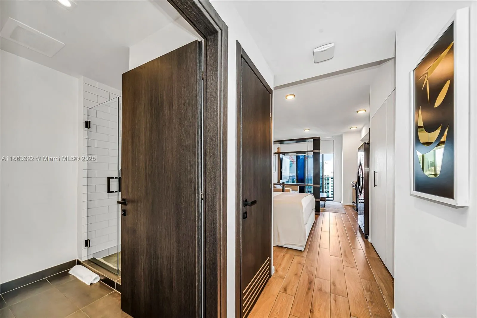 1 bath for sale at 398 NE 5 # 4416, Miami FL 33132