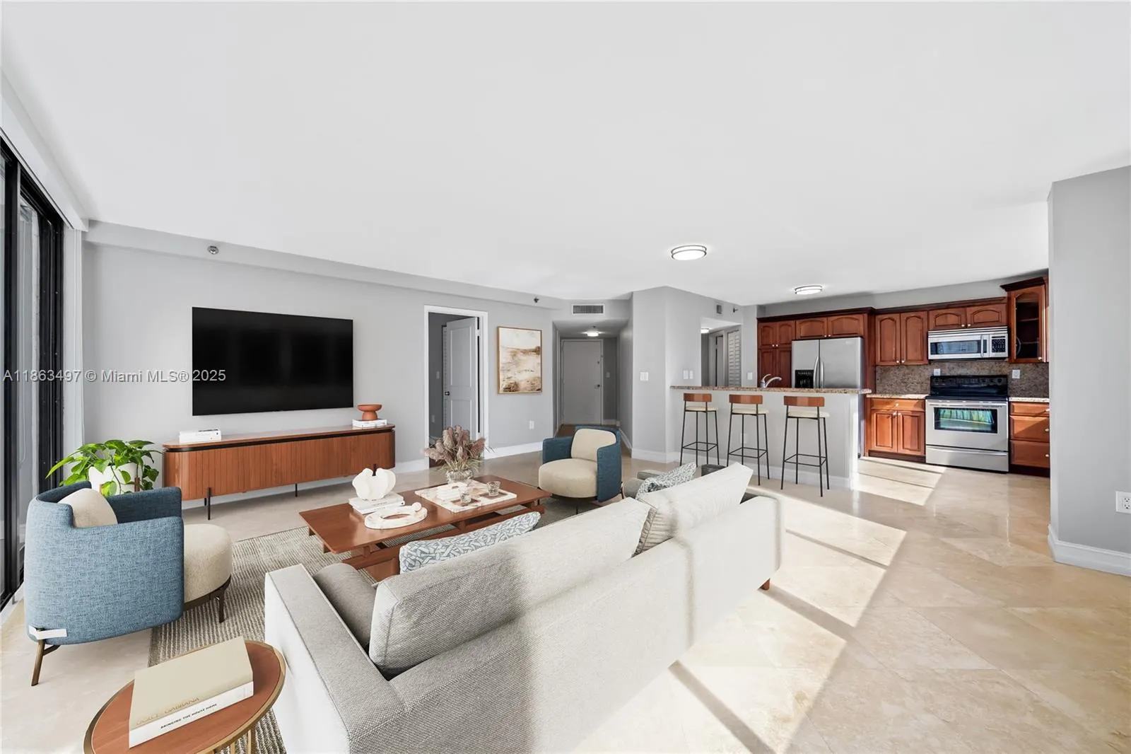 2 bedroom 2 bath for sale at 540 Brickell Key Dr # 815, Miami FL 33131