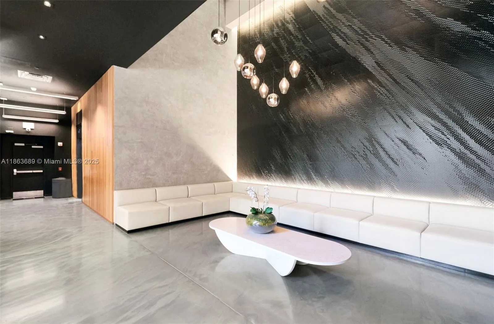 151 SE 1st St # 1601, Miami FL 33131