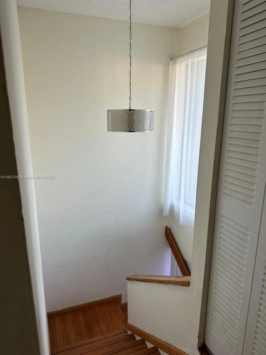 11208 SW 67th Ter, Miami FL 33173