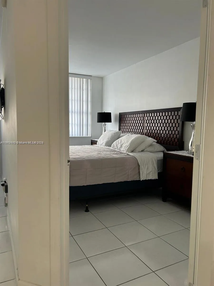 100 Lincoln Rd # 437, Miami Beach FL 33139