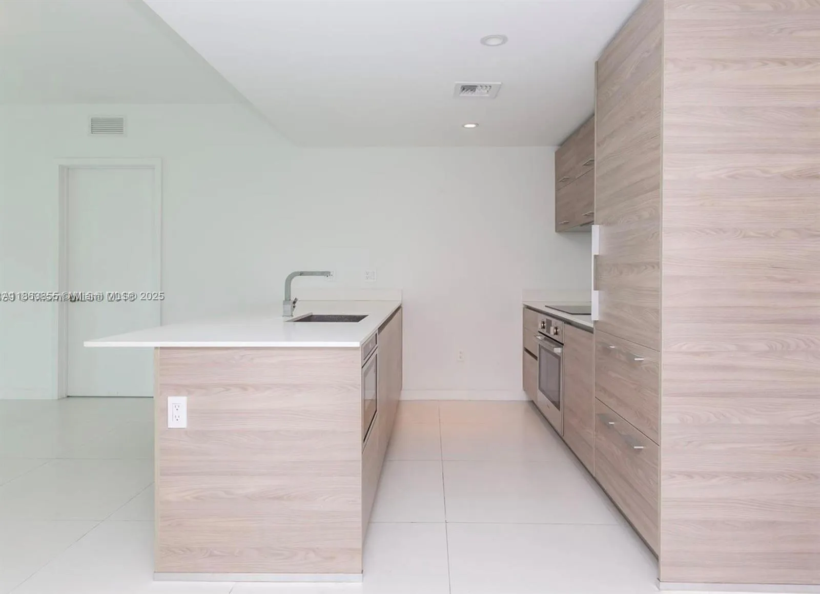 1300 S Miami Ave # 1602, Miami FL 33130