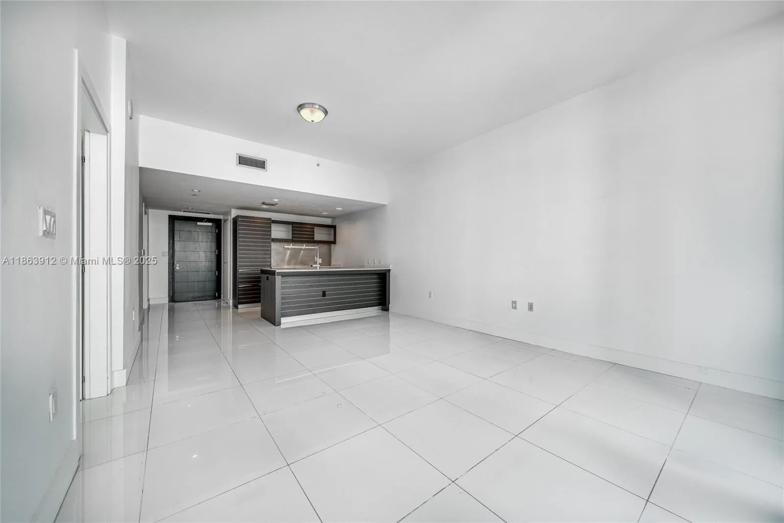 200 Biscayne Boulevard Way # 4411, Miami FL 33131