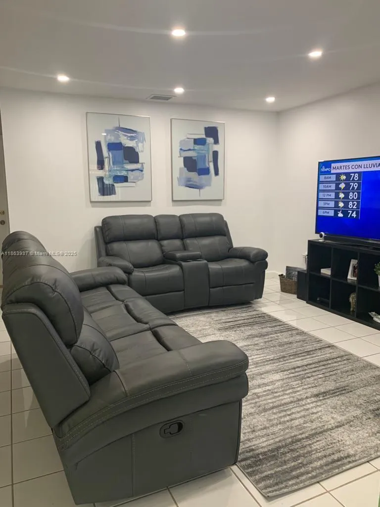 862 NW 132nd Ct, Miami FL 33182