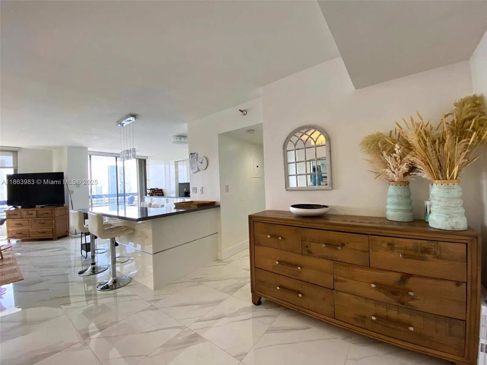 3530 Mystic Pointe Dr # 3014, Aventura FL 33180