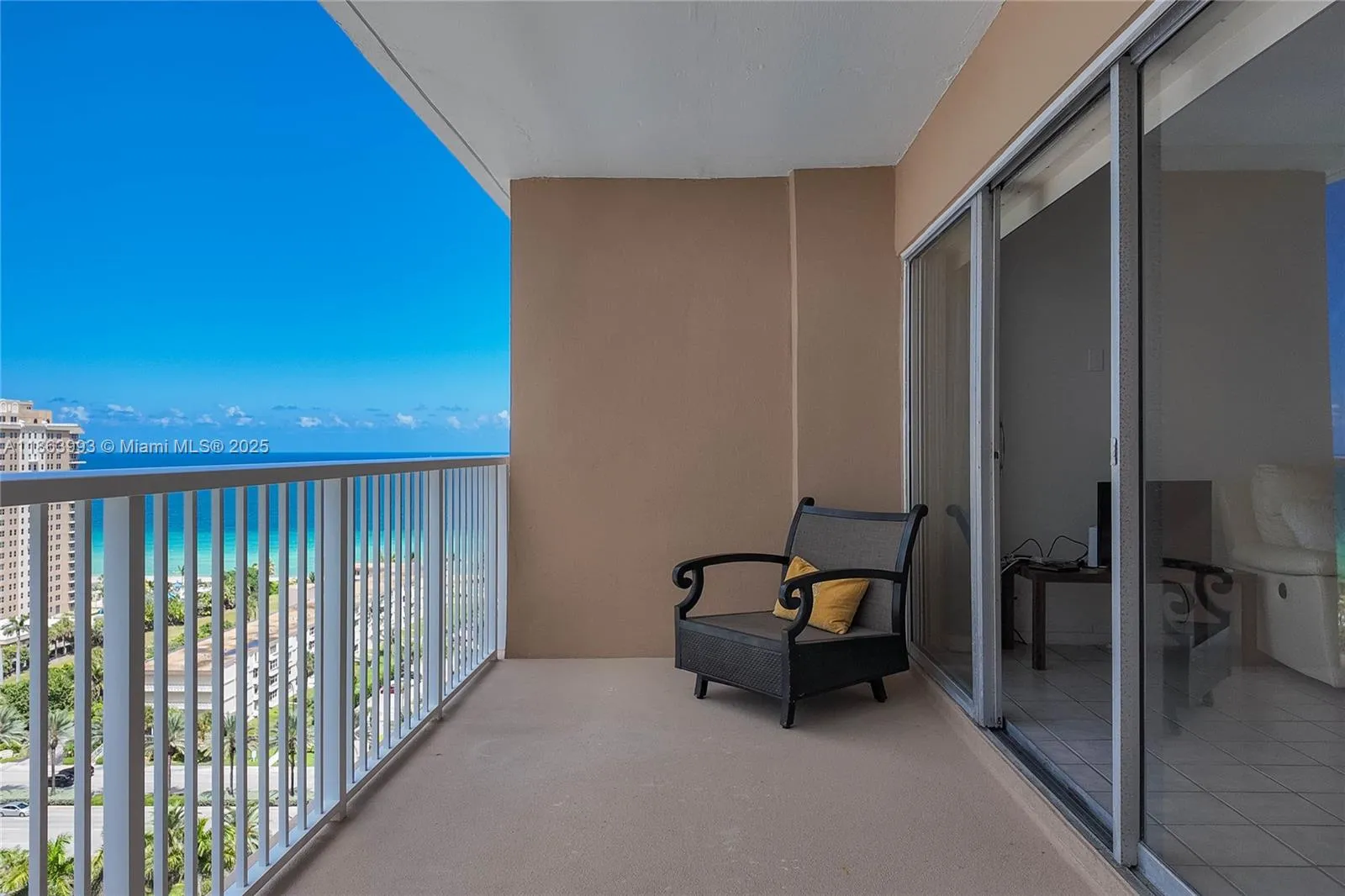 1965 S Ocean Dr # 17A, Hallandale Beach FL 33009