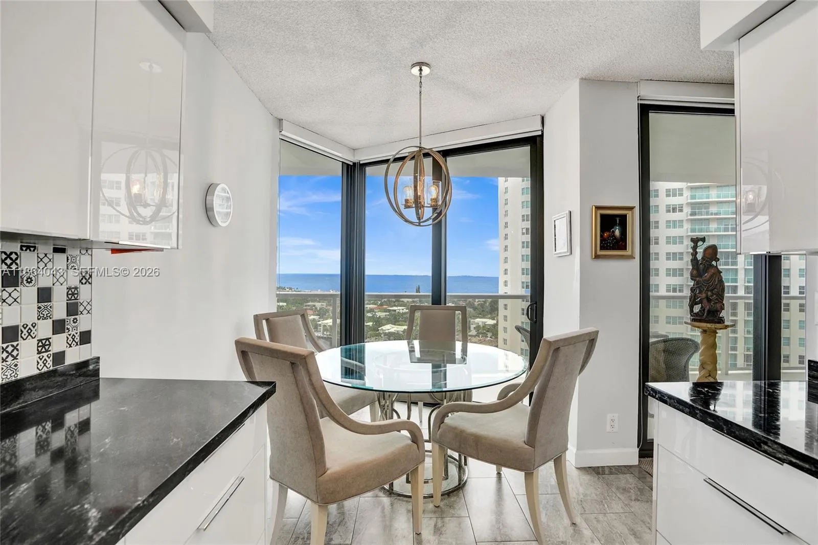 2 bedroom 2 bath for sale at 20281 E Country Club Dr # 1712, Aventura FL 33180