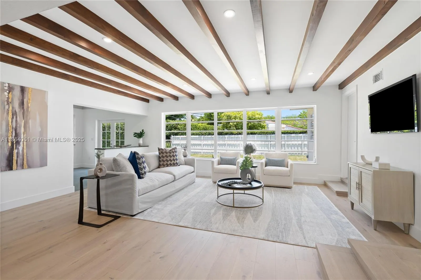 1033 W 47, Miami Beach FL 33140