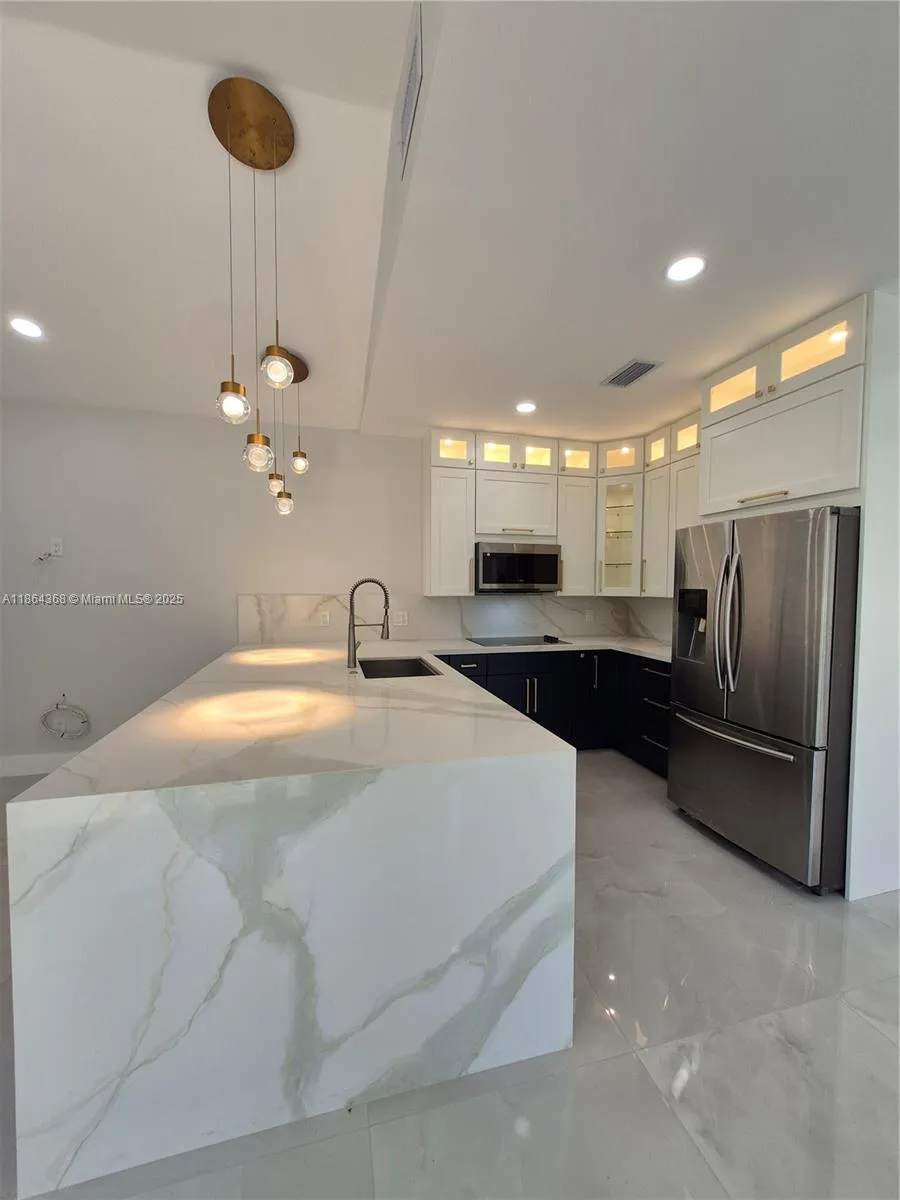 2176 NW 184th Way, Pembroke Pines FL 33029