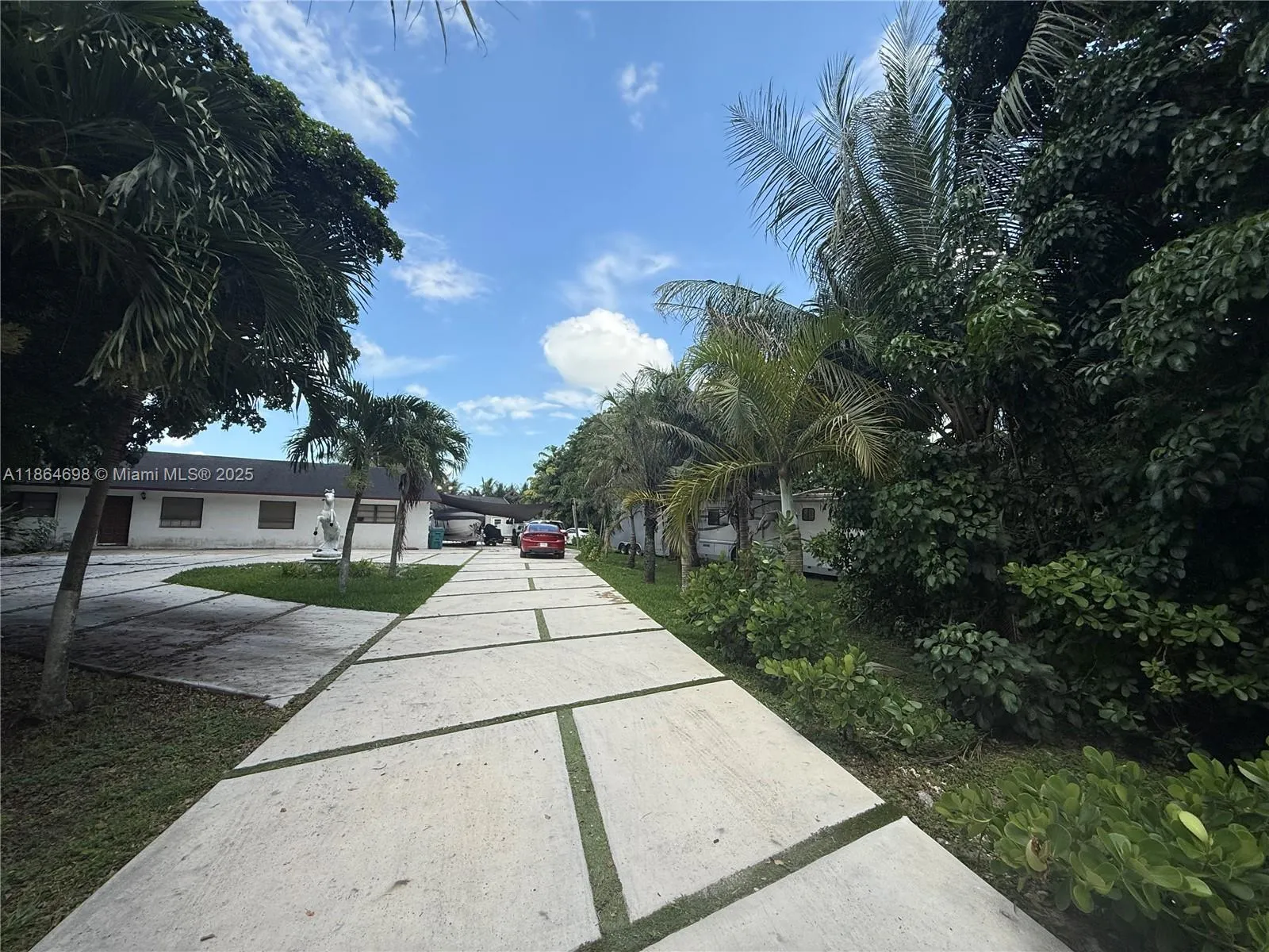 15765 SW 206th Ave, Miami FL 33187
