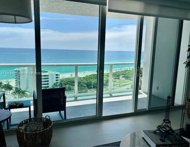 100 Bayview Dr # 1906, Sunny Isles Beach FL 33160