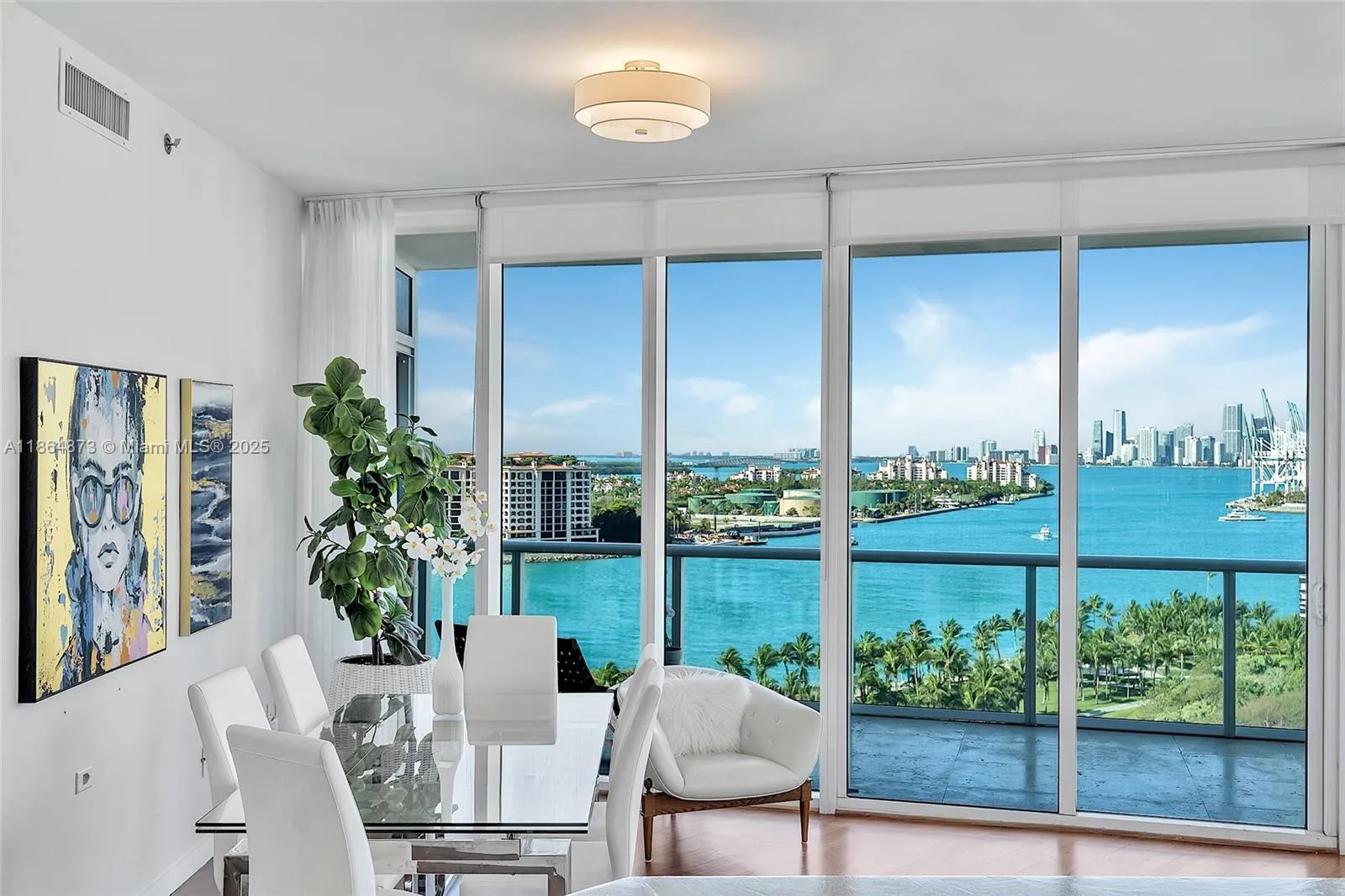 2 bedroom 2 bath for sale at 100 S Pointe Dr # 1501, Miami Beach FL 33139