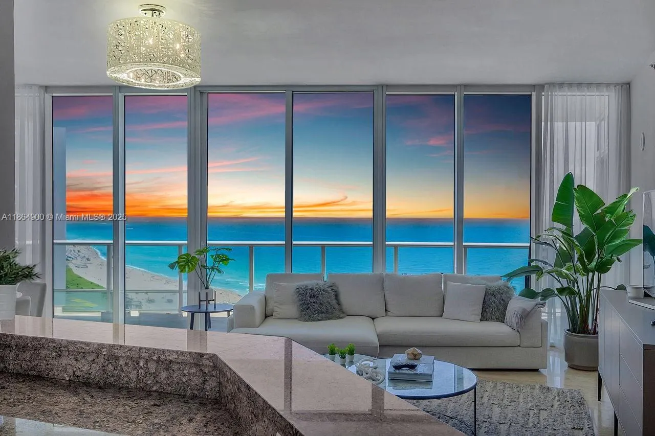100 S Pointe Dr # 2208, Miami Beach FL 33139