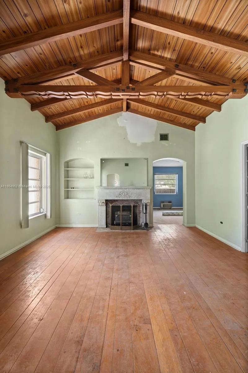531 NE 55th Ter, Miami FL 33137