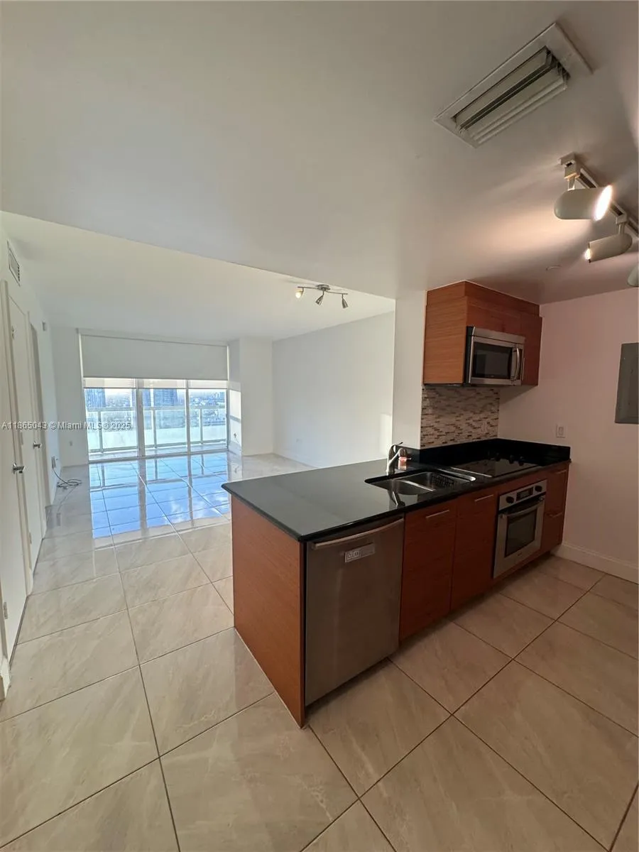 50 Biscayne Blvd # 3405, Miami FL 33132