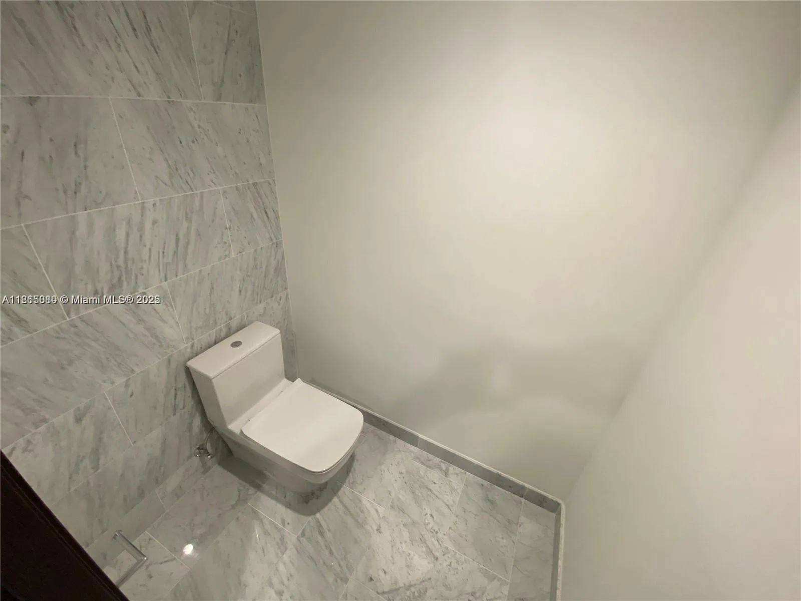 1000 Brickell Plz # 3010, Miami FL 33131