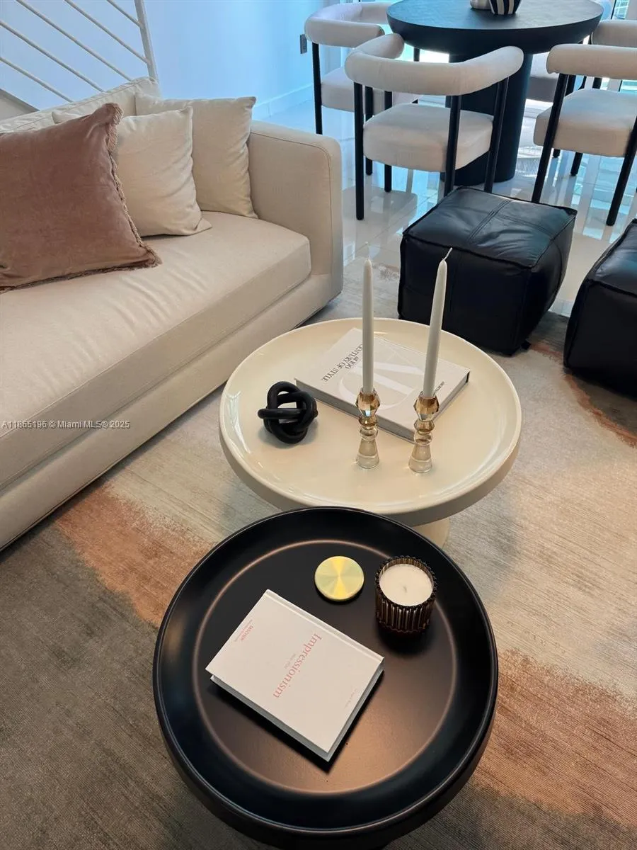 60 SW 13th St # 1406, Miami FL 33130