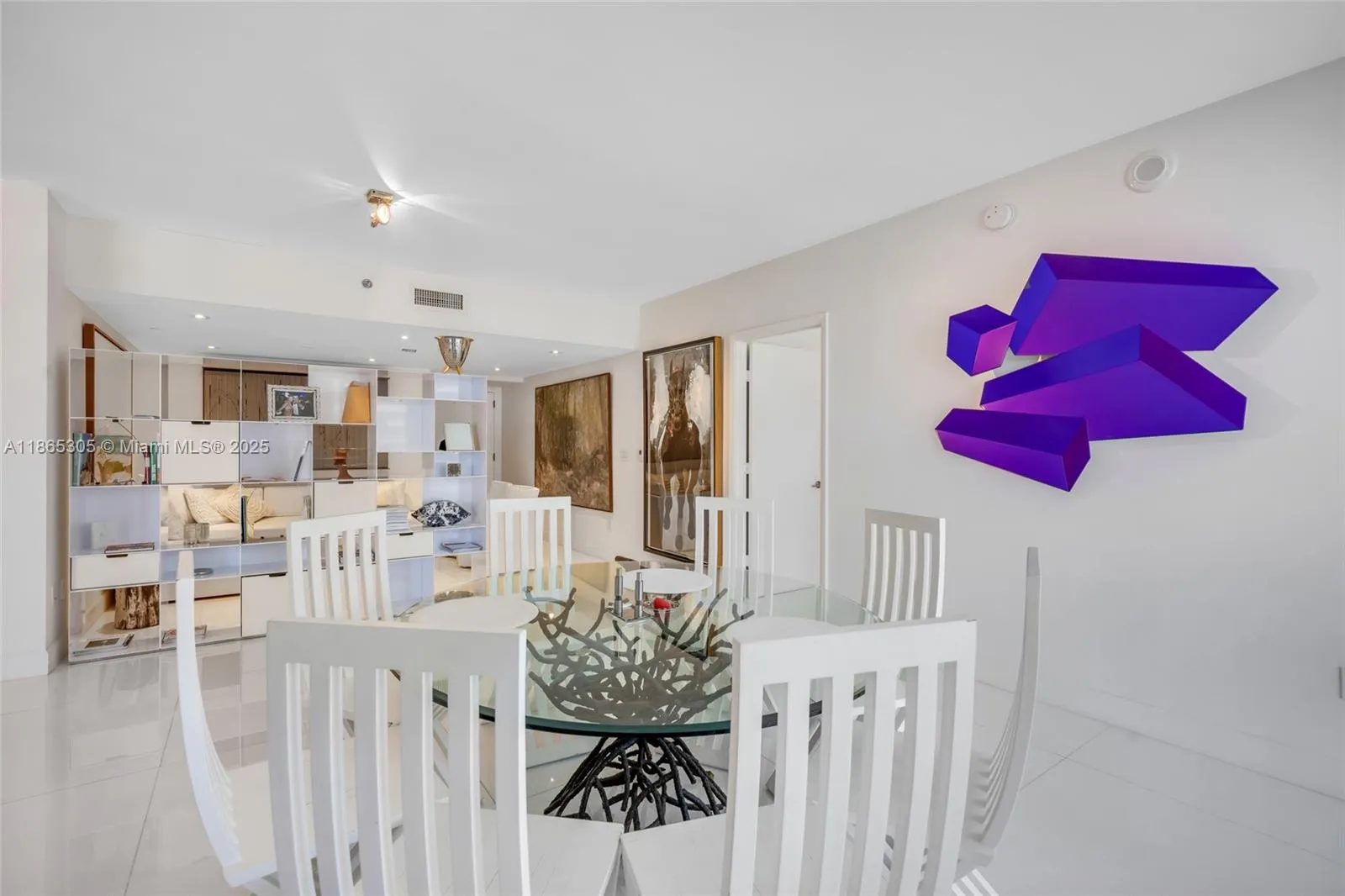 475 Brickell Ave # 714, Miami FL 33131