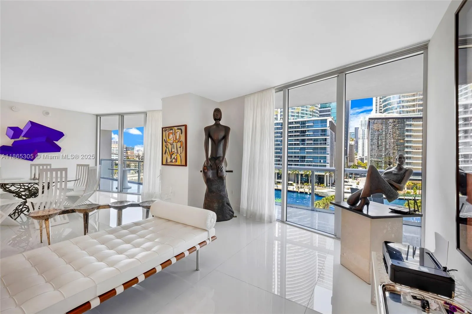 475 Brickell Ave # 714, Miami FL 33131
