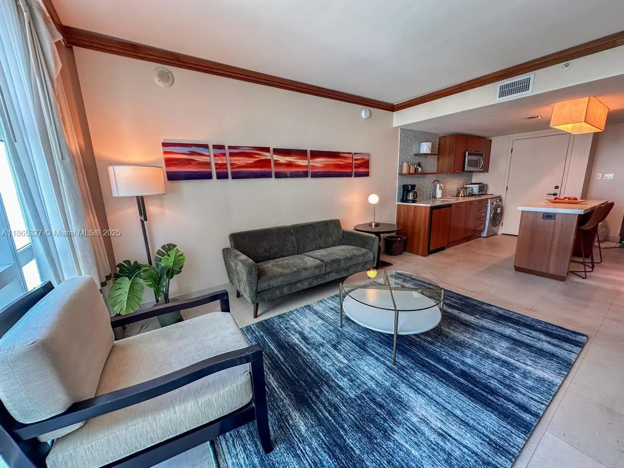 6801 Collins Ave # 815, Miami Beach FL 33141